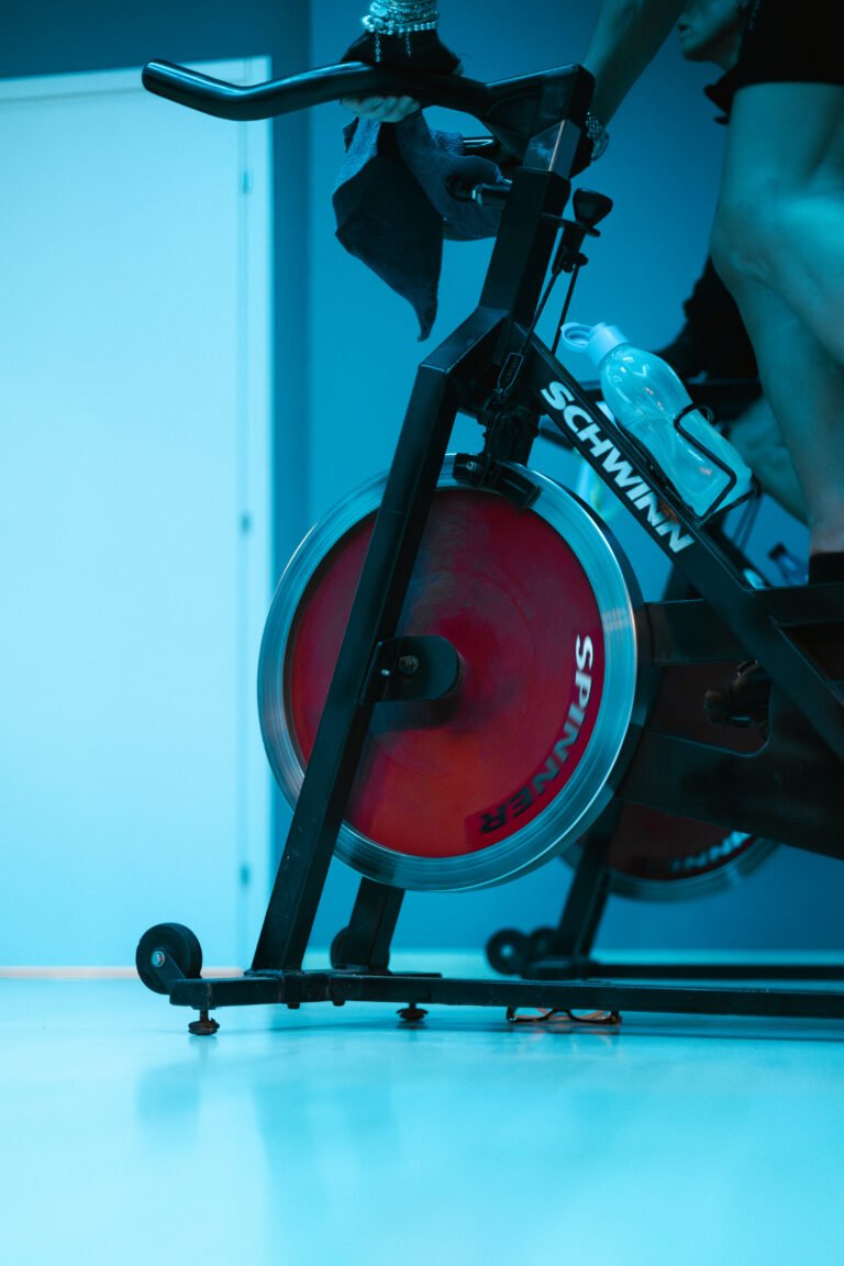 Spinning A Pietra Ligure: Energia, Musica E Divertimento Con Luca Ciocca